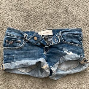 Hollister distress shorts